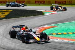 Max Verstappen (NED) Redbull Racing RB18 

during Formula 1 Italian Grand Prix in Monza ITA, Sept 14 2022