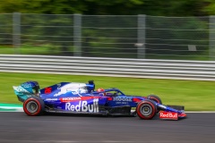 Daniil Kvyat (RUS) Scuderia Toro Rosso STR14