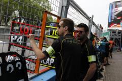 pit-wall-techeetah-1.jpg_race