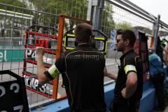 pit-wall-techeetah.jpg_race